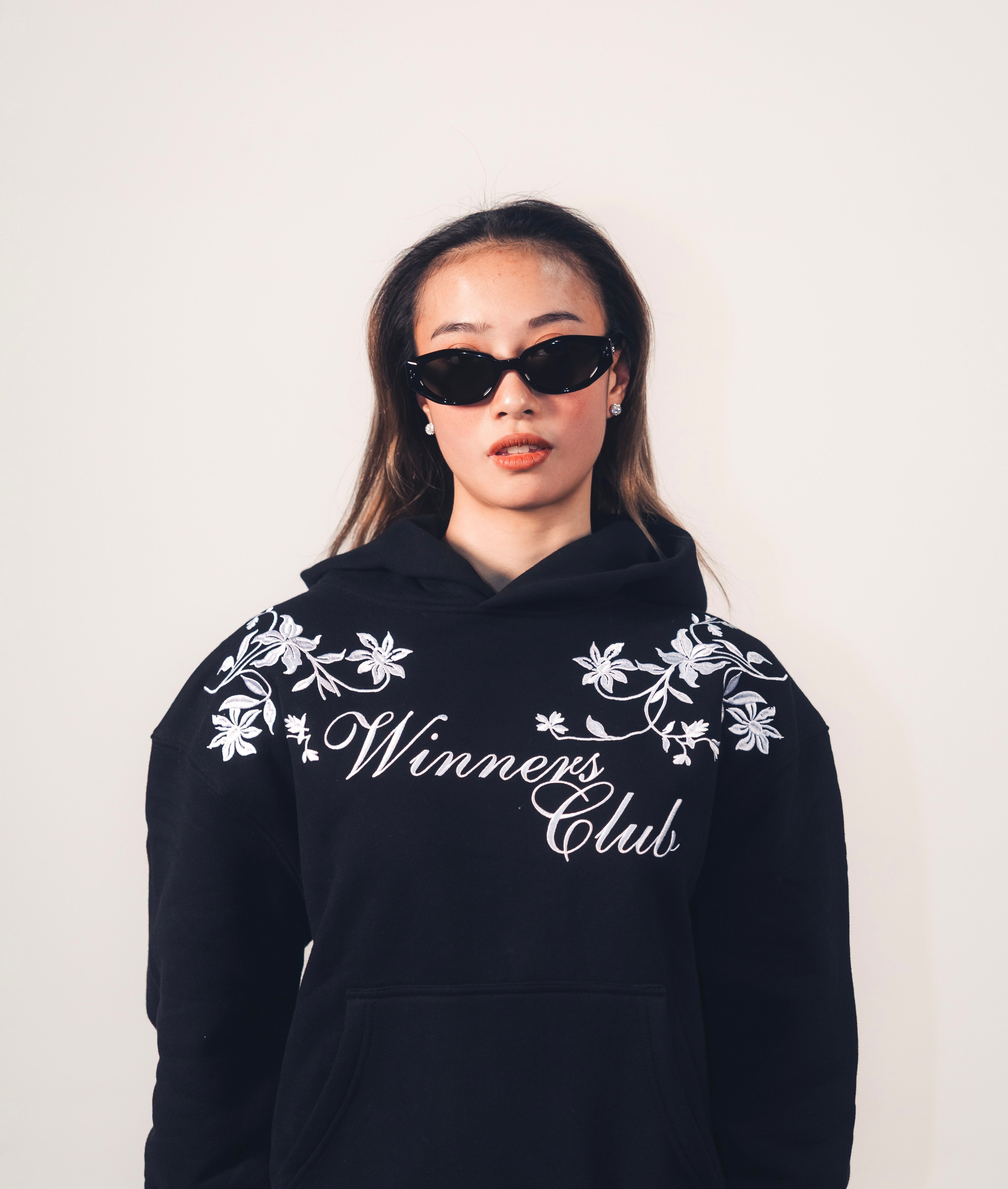 EMBROIDERED FLORAL HOODIE (BLACK)